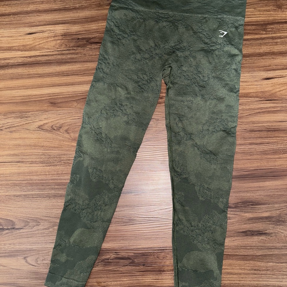 GYM SHARK 🦈 Leggings